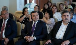 İzmir'de Batı Azerbaycan'a Dönüş Forumu düzenlendi