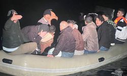Sürüklenen bottaki 18 kaçak göçmen kurtarıldı