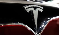 Tesla 125 bin 227 aracını geri çağıracak