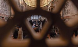 Kariye Camisi'nde 79 yıl sonra ilk cuma namazı kılındı