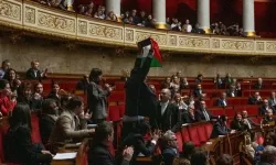 Fransa'da Filistin bayrağı şoku!