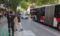 İzmir'de kaza tramvay seferlerini durdurdu