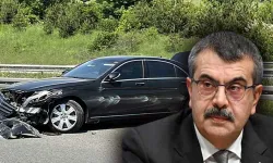 Milli Eğitim Bakanı'nın aracı kaza yaptı