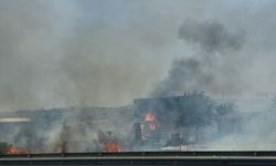 Seferihisar'da ev ve işletmede çıkan yangın hasara neden oldu