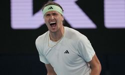 Sabalenka ve Zverev, dördüncü turda