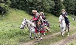 Kırgızların geleneksel yolculuğu: Kırgız Göçü