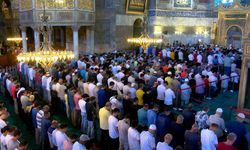 15 Temmuz şehitleri için Ayasofya ve Sultanahmet Camii'nde mevlid