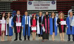 Akdeniz Üniversitesi'nde 293 genç hekim yemin etti