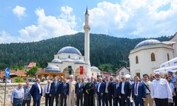 Bakan Tunç, Sinan Bey Camisi açılış törenine katıldı