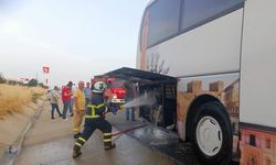 Edirne'de seyir halindeki otobüsün motoru yandı