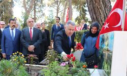 İzmir'de 15 Temmuz şehitleri törenle anıldı