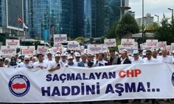 Cübbeleri çıkarıp CHP'yi protesto ettiler