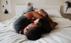 Duygular Ön Planda: Cuddle Buddy Ne Demek, Kime Denir?