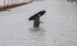 Sel ve Heyelan Felaketi Sürüyor Nepal'de Felaket: 62 Ölü, 90 Yaralı