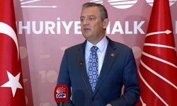 Özel'den İzmir yanıtı: Özelleştiren ben miyim Erdoğan mı?