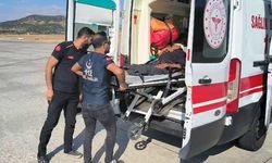 Bingöl’de 80 yaşındaki hasta, ambulans helikopterle hastaneye yetiştirildi