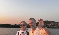 Sharon Stone'a, Bodrum'da Beşiktaş forması hediye edildi