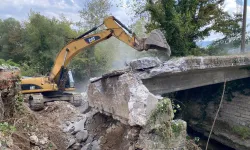 Kocaeli'de Tatarahmet Köyü Köprüsü yıkıldı, yenisi yapılıyor