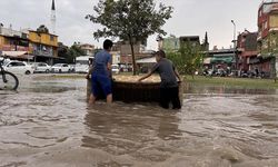 Sağanak ve şiddetli rüzgar, hayatı olumsuz etkiledi