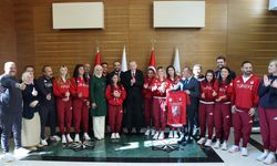 Cumhurbaşkanı Erdoğan, Türkiye Milli Paralimpik Takımı sporcularını kabul etti