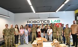 Kosova’da robotik dershaneler açıldı