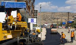 Mut’ta Karacaoğlan Caddesi yenileniyor