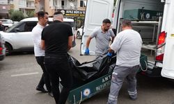 Rusya'dan geldi, kocasını ölü buldu