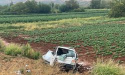 Tarım işçilerini taşıyan kamyonet devrildi