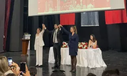 CHP İzmir'de yeni gençlik kolları başkanını seçiyor