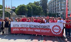 DİSK'ten İzmir'de Büyük İşçi Buluşması: 'Çekin Elinizi Soframızdan'