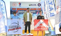 Torbalılı Mert Akkaş’tan TYF Windsurf Trofesi’nde 3. Oldu