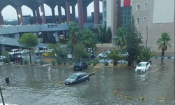 İzmir Otogarı sular altında!