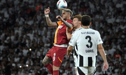 Galatasaray-Beşiktaş maçı öncesi tribünlerde İzmir Marşı yankılandı!