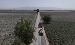 Büyükşehir 200 km ova yolunu mıcırla kapladı