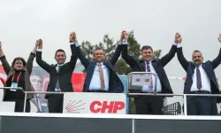 CHP’den Ankara çıkarması: “İzmir Yanında, Özel!” mesajı