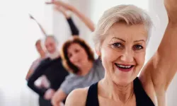 Orta yaş Egzersizleri Beyninizi Koruyor! Düzenli Spor, Alzheimer Riskini Nasıl Düşürüyor?