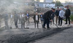 Bornova’da yol çalışmaları  devam ediyor