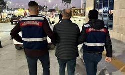 İzmir'de terör propagandası iddiasıyla 5 zanlı yakalandı