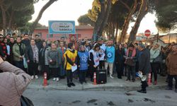 İzmir Tire'de öğretmene veli saldırısı protesto edildi