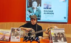 Mazhar Alanson kitabını tanıttı