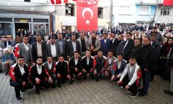 Ödemiş'te gençler 95 yıllık gelenekle askere uğurlanıyor