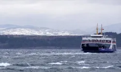 Çanakkale'de bazı feribot seferleri iptal edildi