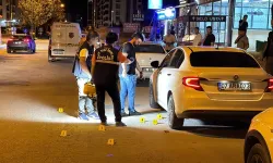 İzmir'de taksiciler arasındaki silahlı kavgada 1 kişi öldü, 2 kişi yaralandı