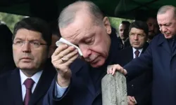 Erdoğan Gültekin ailesinin cenazesinde gözyaşlarını tutamadı