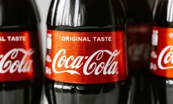 Coca-Cola'dan plastiğe 'zoraki' geri dönüş sinyali