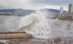 Ege'de deprem hareketliliği... Uzman isimden 'tsunami' uyarısı!