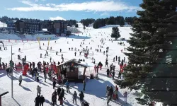 Uludağ'a turist akını devam ediyor