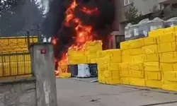 Pendik’te depoda korkutan yangın!