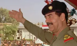 Saddam Hüseyin Kimdir, Partisinin İsmi Ne, Hangi Ülkelerle Savaştı, Hangi Katliamı Yaptırdı, Siyasete Geçişi ve İdamı