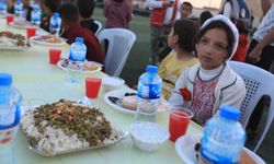 Türk Kızılay, Şam’da 1000 yetime iftar verdi